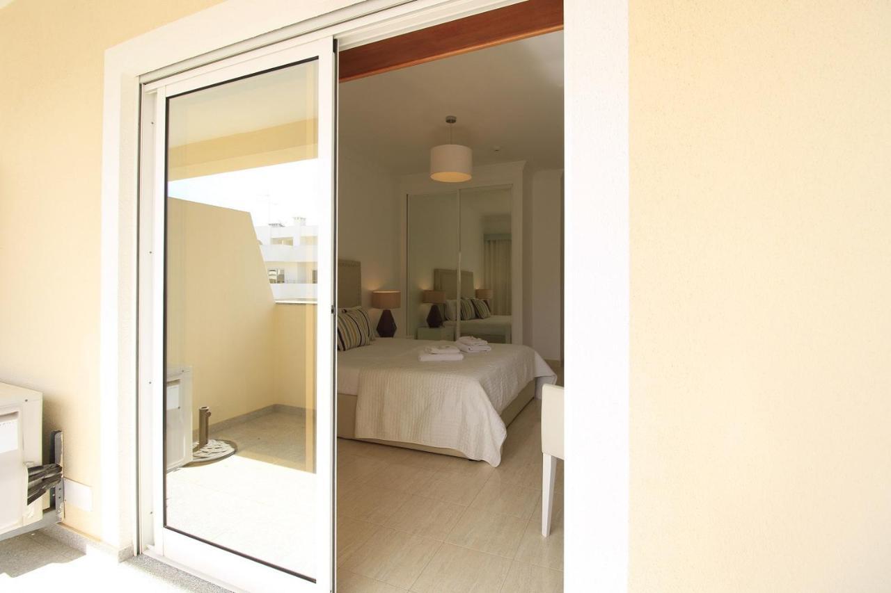Apartamento Armacao De Pera Brightness With Pool By Homing Exterior foto